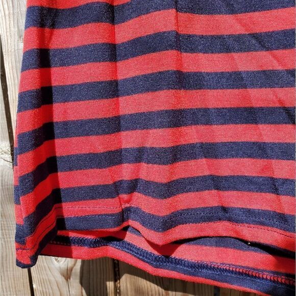 Striped Top   - Picture 5 of 6